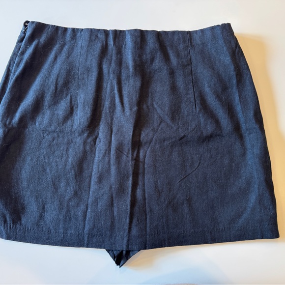 Abercrombie & Fitch Scarlett Linen Blend Mini Skort - Picture 6 of 6